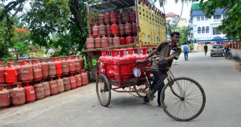 Domesting LPG price hiked by Rs 3.50 as inflation continues to rage | Check new rates